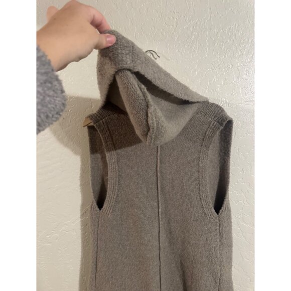 Tahari Wool Blend Tan Sleeveless Hooded Casual Sweater Vest Long Cardigan - Picture 10 of 10